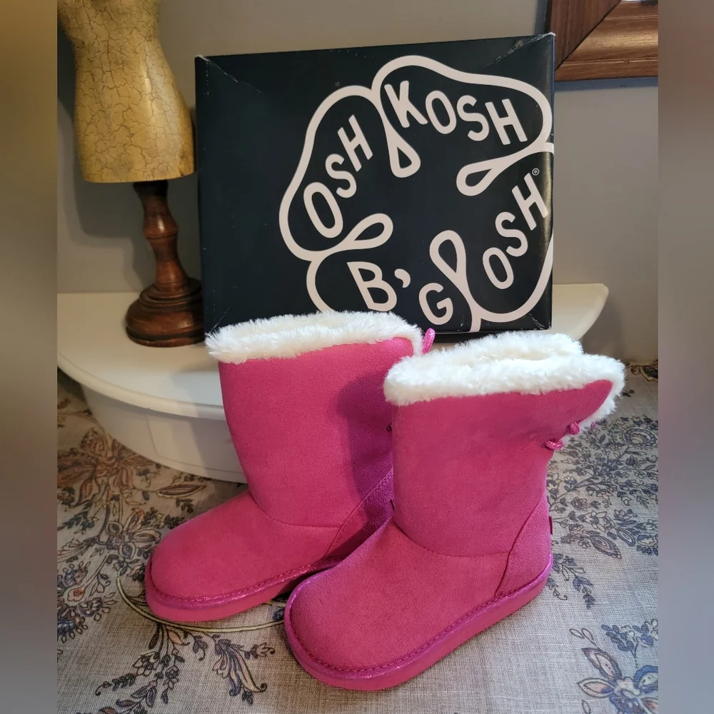 CLEARANCE ~ Last Call        OshKosh B'Gosh Hot Pink Furry Toddler Boots